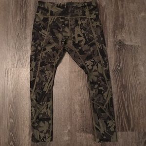 Lululemon Camo capris
